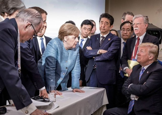 christilcara's tweet photo. La mejor foto de Angela Merkel https://t.co/hlyI9cA7Wp