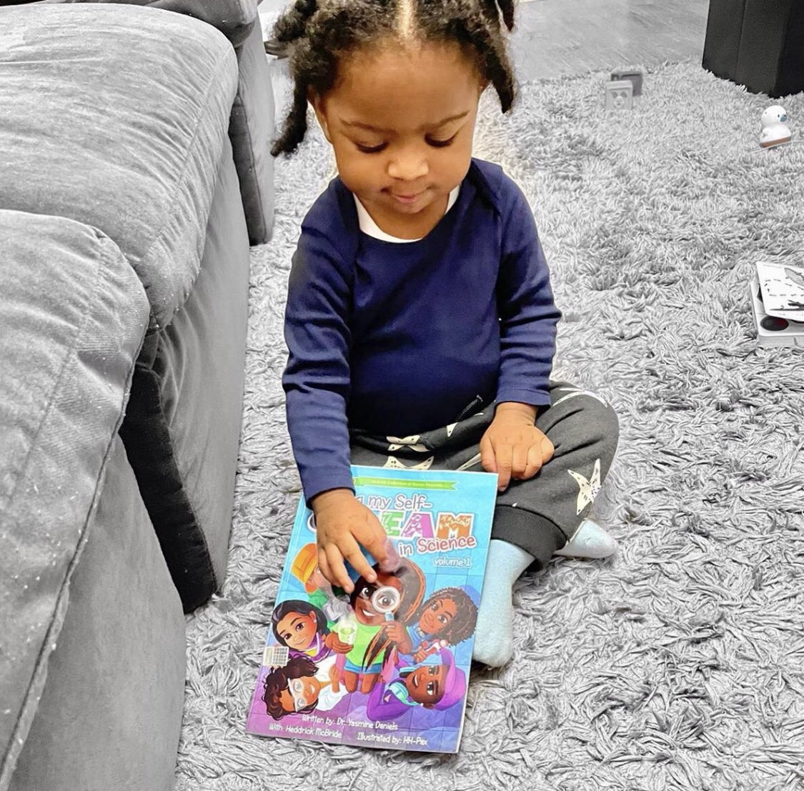 BuildSelfeSTEAM's tweet image. It’s never too early to introduce your kids to STEAM!
.
#classychemist #chemprofessor #diversechildrensbooks #femalescientist #blackinscicomm #stemeducation #wondershop #letthembelittle #documentyourdays #babygift #babygirl #trendykids #etsybaby #newborn