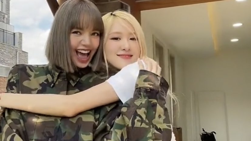 jpgchaesoo's tweet photo. CUTIES https://t.co/aRxzRu94ZM