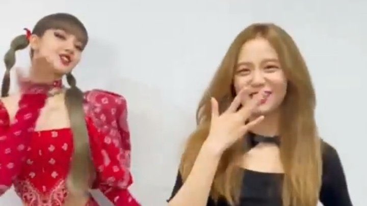 jpgchaesoo's tweet photo. CUTIES https://t.co/aRxzRu94ZM