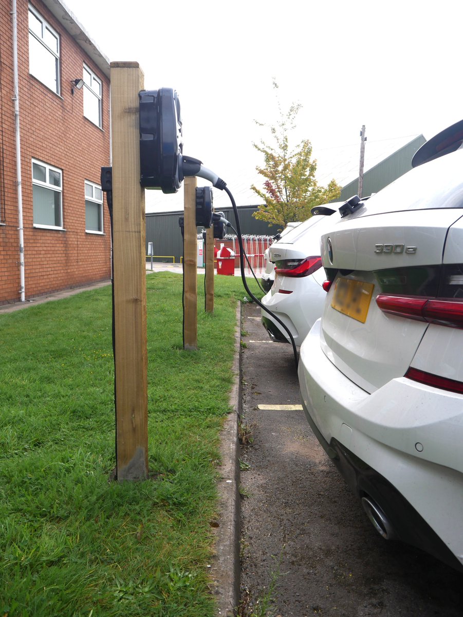 zepukltd's tweet photo. 💚Our mission is to make the planet cleaner, safer and more productive…
 
Our commitment to this includes practices to reduce carbon emissions + enhance our sustainability as a company
 
🚗That’s why we’ve installed electric car charging stations at our UK &amp; Ireland headquarters https://t.co/WFMjUIYvNf