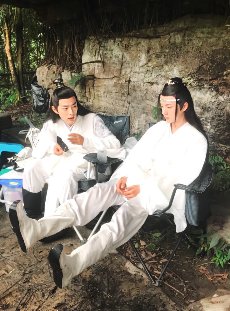 กุเป็นไรกับรูปนี้มากป่ะเห็นทีไรคิดว่าอิดิทตลอด