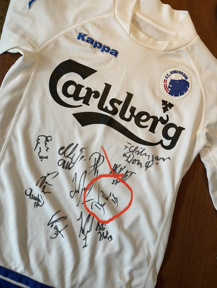 JensArnborg's tweet photo. @regitzechris @Bornecancerfond Dan Thomassen 💶 https://t.co/PXrgHxMNmq