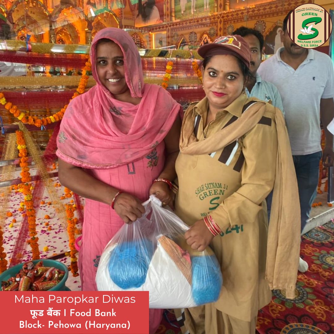 GreenSwelfares's tweet photo. #Celebrations are worthy when you become a reason to make a difference in a needy’s life. DSS volunteers did the same by providing free #food kits to the underprivileged families to celebrate #MahaParopkarDiwas with the inspiration of Saint Dr. @Gurmeetramrahim Singh Ji Insan! https://t.co/jgFtdjKfwu