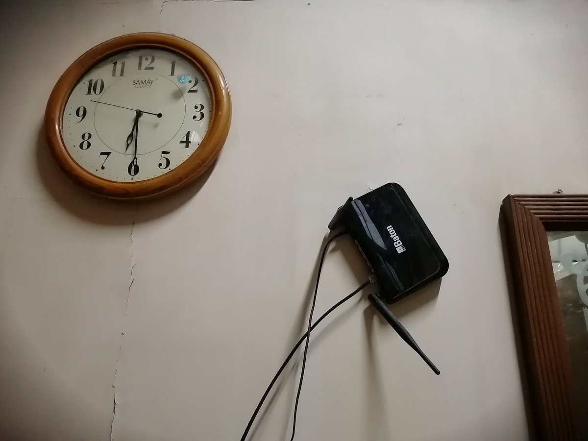 Itz_IshakKhan11's tweet photo. @ASUSIndia I would love to experience the ultimate wifi connectivity with the #ZenWiFi and retire my short range traditional router.
#SaveMyWiFi
The picture says it all ! 👇🏻 https://t.co/S6MhzUJL94