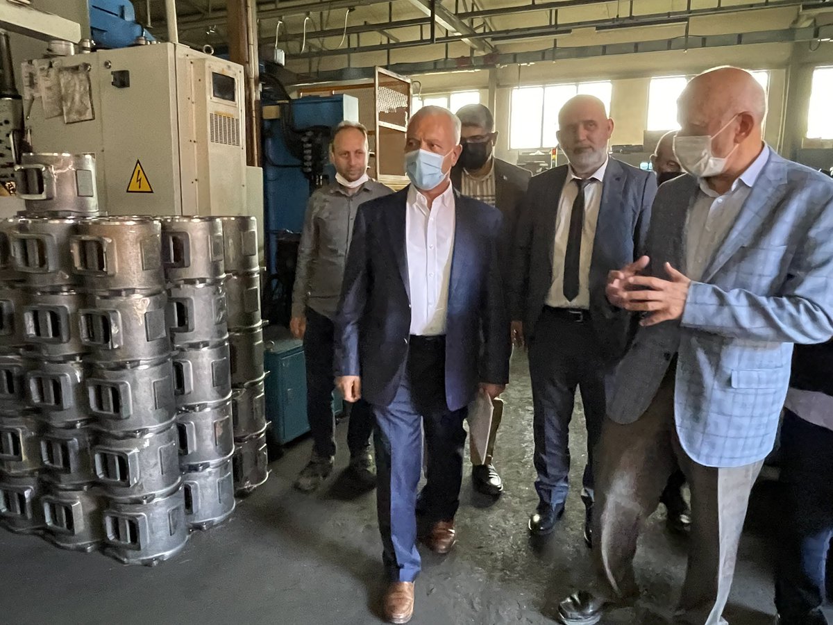 mustafaatas's tweet photo. #Sultanbeyli Mecidiye Mahallesinde İlçe Yönetim Kurulu Üyesi ve Belediyemizden bazı arkadaşlarımızla Nagel Makina ve Motor firmasını ziyaretimiz.
@alitombastr @akpartiistanbul @aksultanbeylim 
@ahicyilmazsivas 
#AkSultanbeyliSahada https://t.co/m3UBooopQb