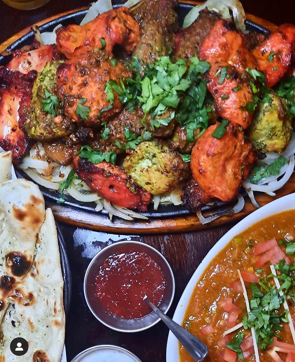 henchickenbrum's tweet photo. It’s now easier than ever to book your table at Hen and Chickens. Our brand new website is live and enables customers to reserve tables at the click of a button. Will you be joining us this weekend? 🍛✌🏻

https://t.co/IxYWktUvnQ

📸: rainy_eats https://t.co/uIniFRPcxq