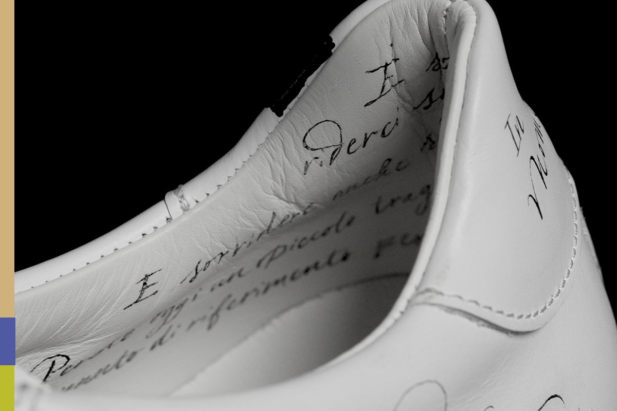 SanofiIT's tweet photo. Tre persone con #SclerosiMultipla, tre paia di scarpe, tre storie da raccontare. Il 25 settembre, presso Tenoha Milano, insieme a @GSurina e @PepitePerTutti vieni a scoprire The SMeakers e aiutaci a portarle in giro attraverso i social con l’hashtag #PortamiInGiro. #MFW https://t.co/oruISrM98G