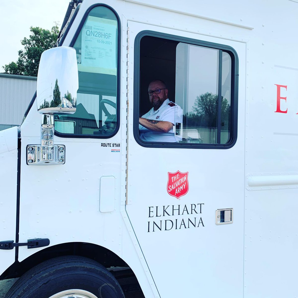 One of our latest builds 🤩 Headed to our local @SalvationArmyUS in Elkhart, this food truck will be deployed to assist in disaster response. #disasterrelief #foodtruck #mobilekitchen 📸 Salvation Army Elkhart