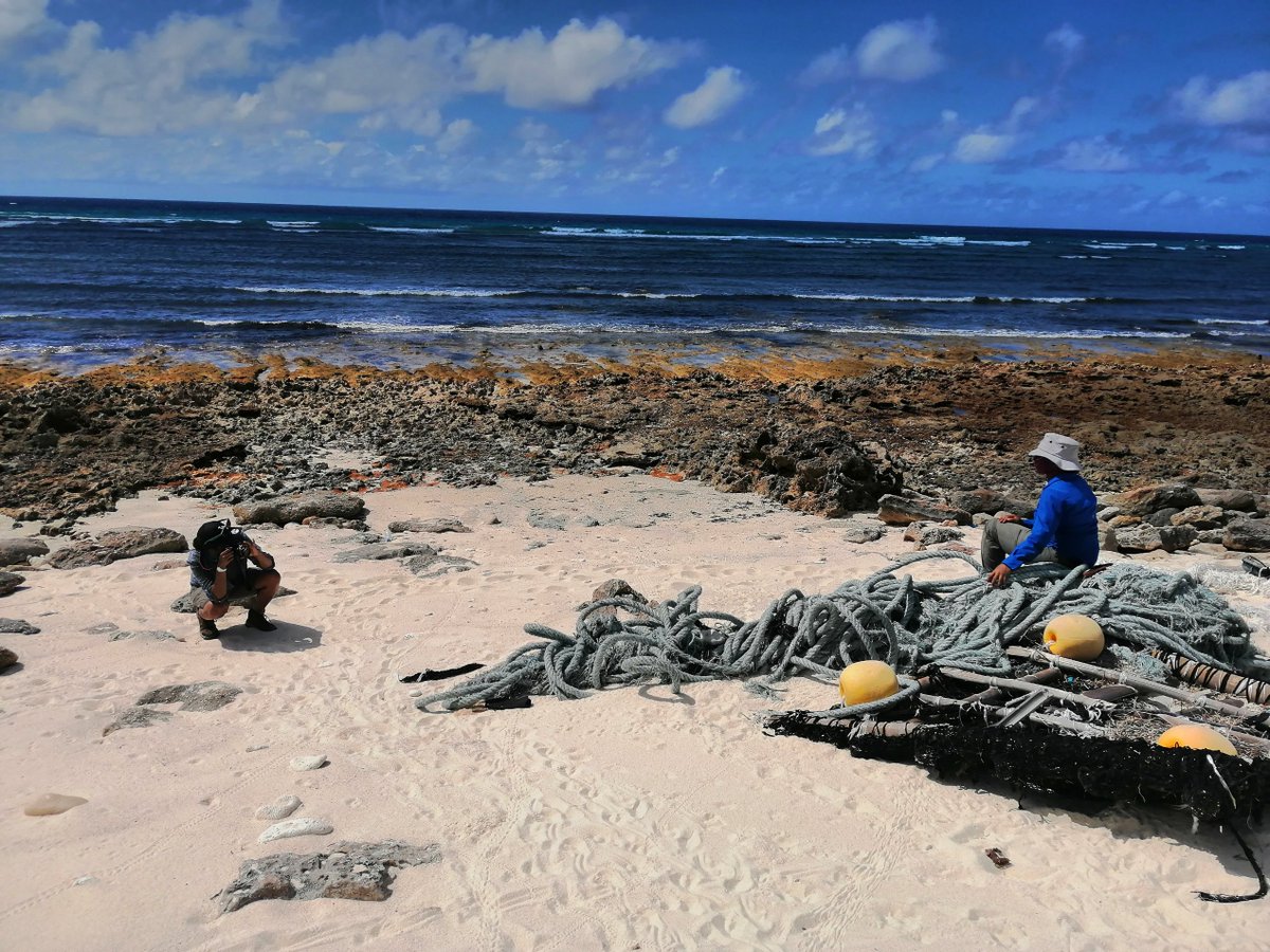 mahesituated's tweet photo. For this #ClimateStrike I share something I wrote with @Greenpeace. As a young person living in #Seychelles a #smallislanddevelopingstate affected by the #ClimateCrisis I am very concenred & fustrated with the inaction of the world leaders. Read here: https://t.co/hDGqUdSuKR https://t.co/iTymU6UmXa