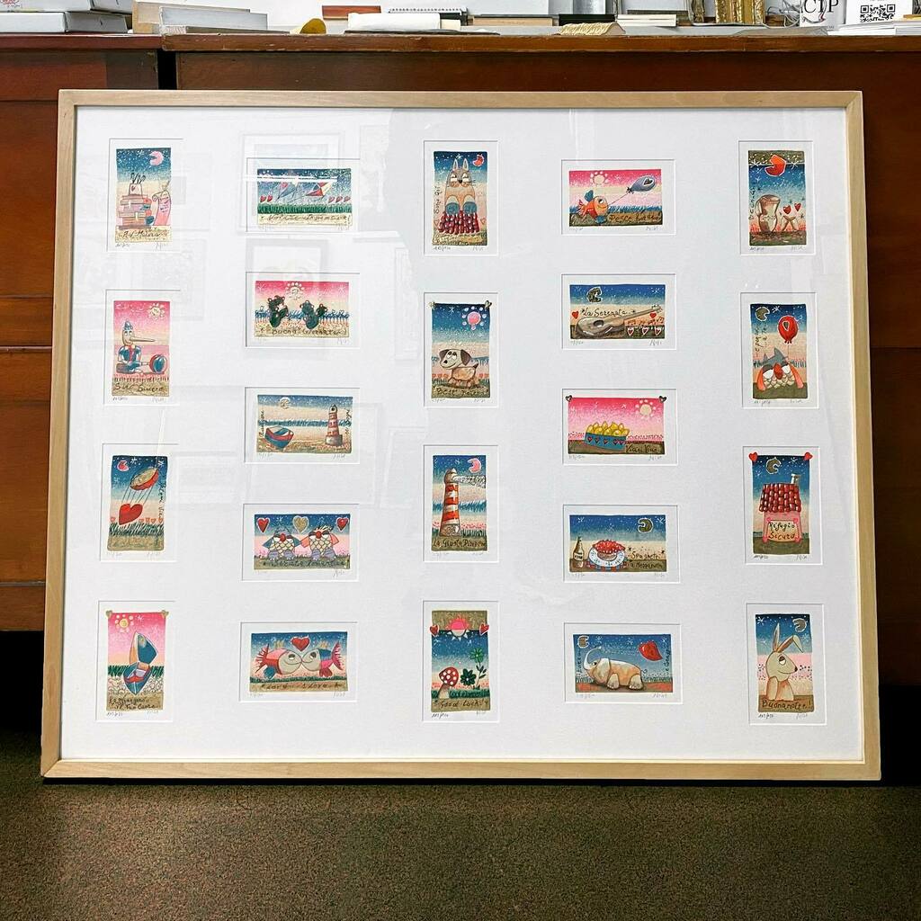atelieronline's tweet photo. 22 finestre nel passepartout per esporre 22 serigrafie di Lei Nisi #ateliercornici #passepartout #cornicipersonalizzate https://t.co/xVY5vxtAzM https://t.co/hugpEPTcPe