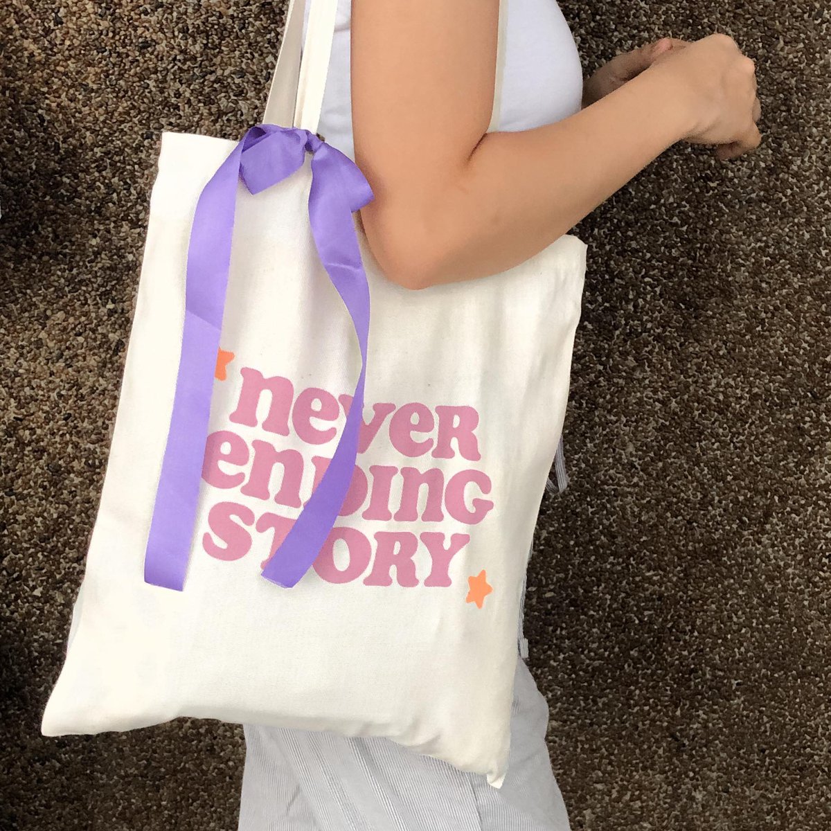 starrycityph's tweet photo. WTS | LFB | #SCPHMerch✨

‼️SALE ‼️

꒰ starry totes ꒱
stray kids and nct dream tote bag

┈⋆₱100 + local sf

☆ mop: gcash, bdo, bpi, lbc, palawan express 

☆ mod: j&amp;t, lbc branch pick-up, sh0pee c/o and same day delivery

♡ dm for more inquiries https://t.co/i55KunblXo