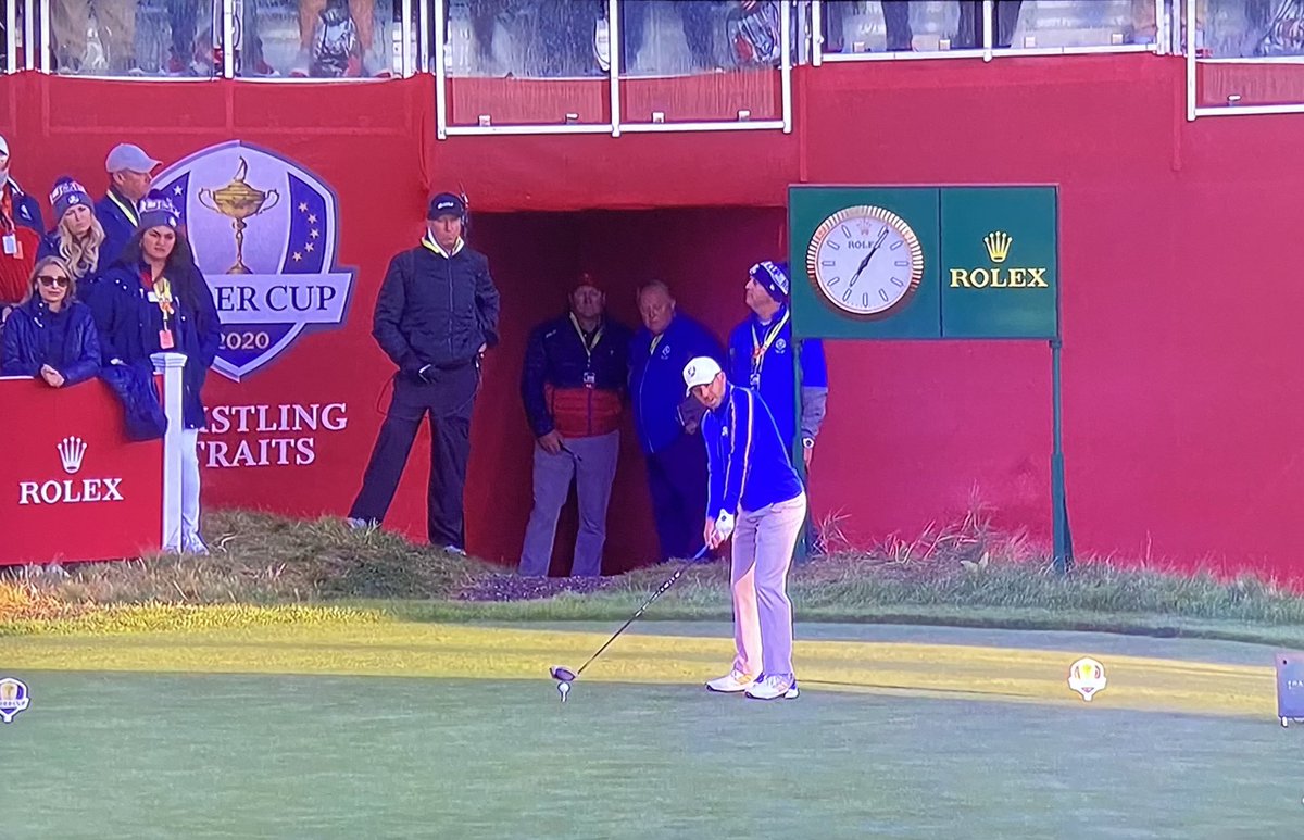 Ryder Cup: Lesson 1 — Keep it Simple Early (1/2)
Sergio Garcia is one of the most accurate drivers on the planet. He pulls his very difficult opening tee shot (early morning, teeing off into the sun, first swing, 20k fans watching). When bad shots happen early, keep it simple… https://t.co/DaTRb8ZbxB