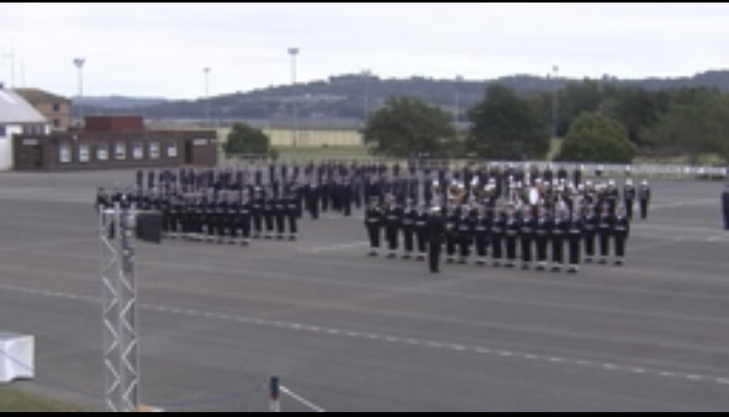 Military_Wolfie's tweet image. Congratulations to @RoyalNavy #Hanson2107 today.  One of our colleagues is ready &amp;amp; waiting to witness their partner become one of the Royal Navy’s newest sailors! Good luck for you future careers ⚓️ #ForcesFriendlyEmployer