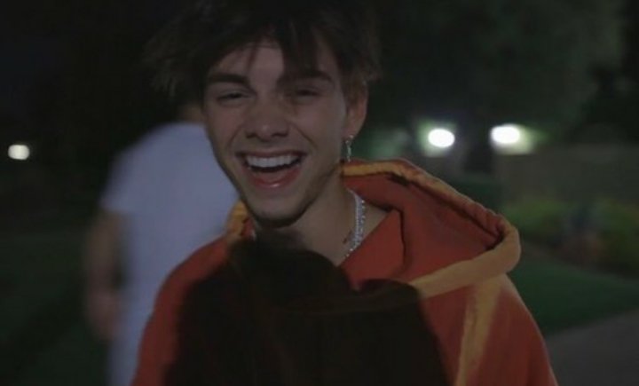 no_promisess_'s tweet photo. so i know i'm late...
but i just wanna to remind you how loved you by so many people and don't you ever forget what an incredible person with a heart of gold you are. corbyn i love you so. damn. much. and i hope that one day i get the chance to tell you that in person
#corbynday https://t.co/tYvccqJYR2