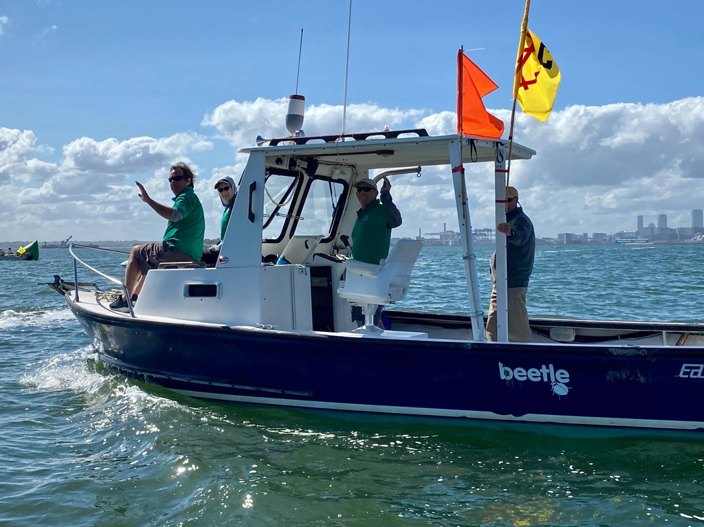 SnipeWho2021's tweet photo. "You can observe a lot by watching"
It's been a fantastic week @CottageParkYC. Met so many great people.   It's been an honor to be a part of #SnipeWHO2021 and the keyboard warrior behind social media.  Skipping town tonight to do some ⭐ sailing on my own.
Photo: Richard Honan https://t.co/hsafNqeZQl