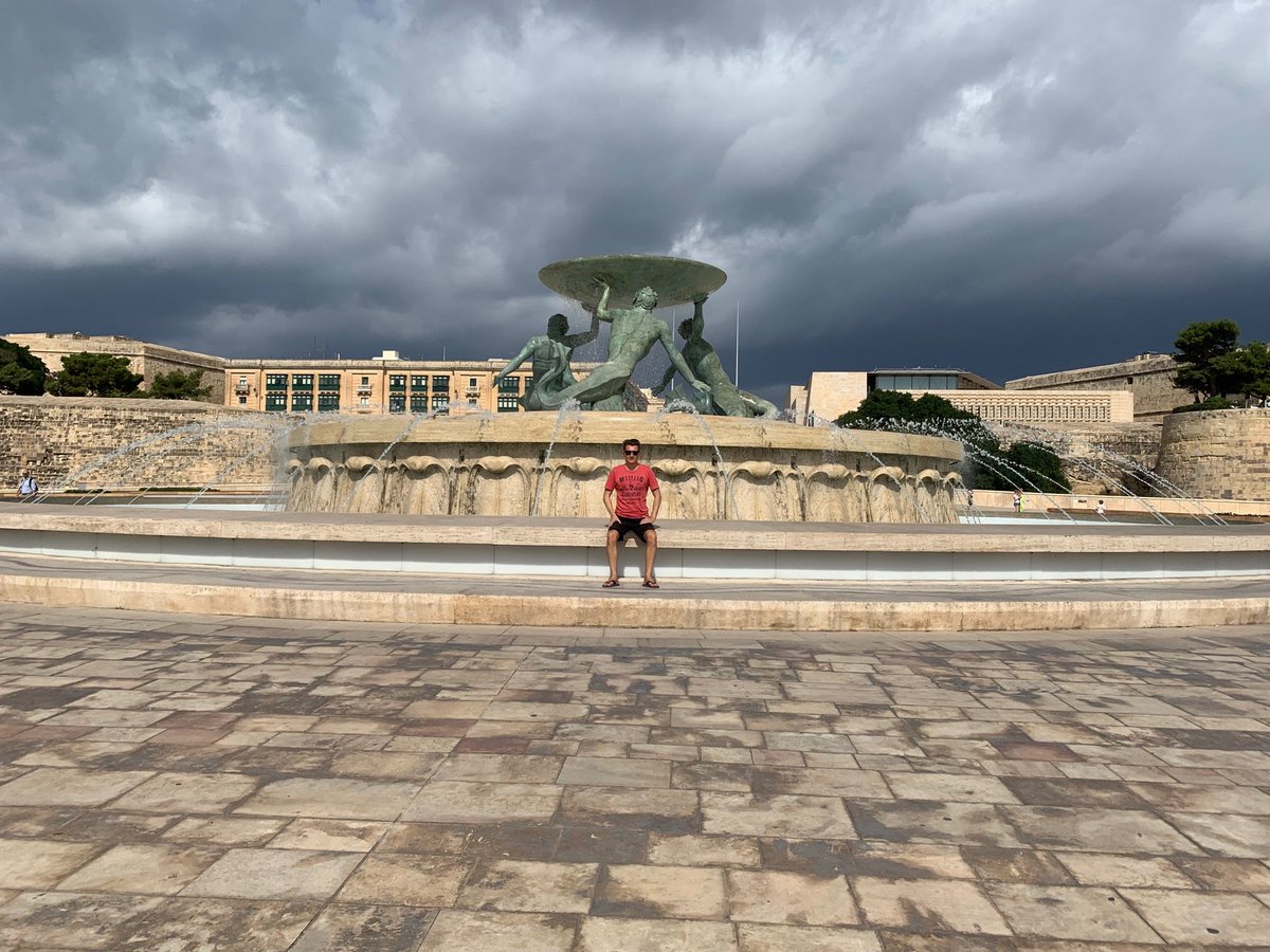 Lacko's tweet photo. 🇲🇹 (@ Fuente de Tritón in Valletta) https://t.co/QcZEpTgHFc https://t.co/hXWqmotFgq