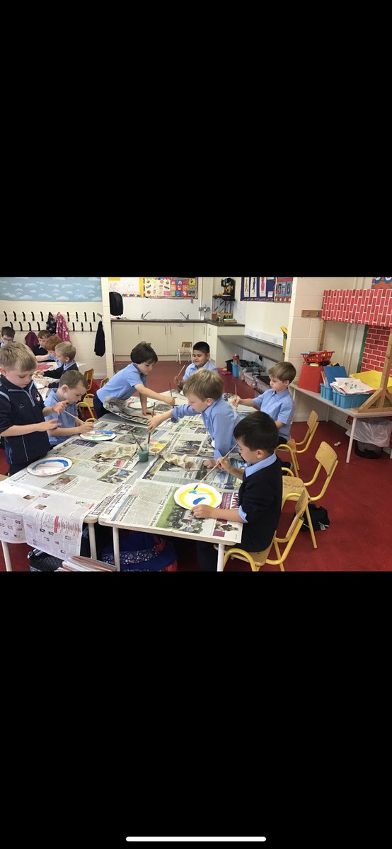 BrowneQuin's tweet photo. Junior infants created some beautiful hot air balloons this week! Well done everyone👏🏻🎨@ns_quin https://t.co/oDjsNd6esj