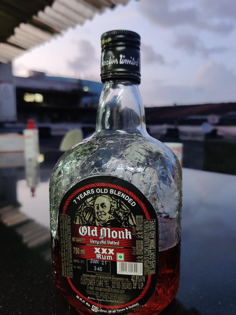 Velvetyvirgo's tweet photo. #FriYay! My first love ๐ #TeamOldMonk https://t.co/SGjHUxgQij