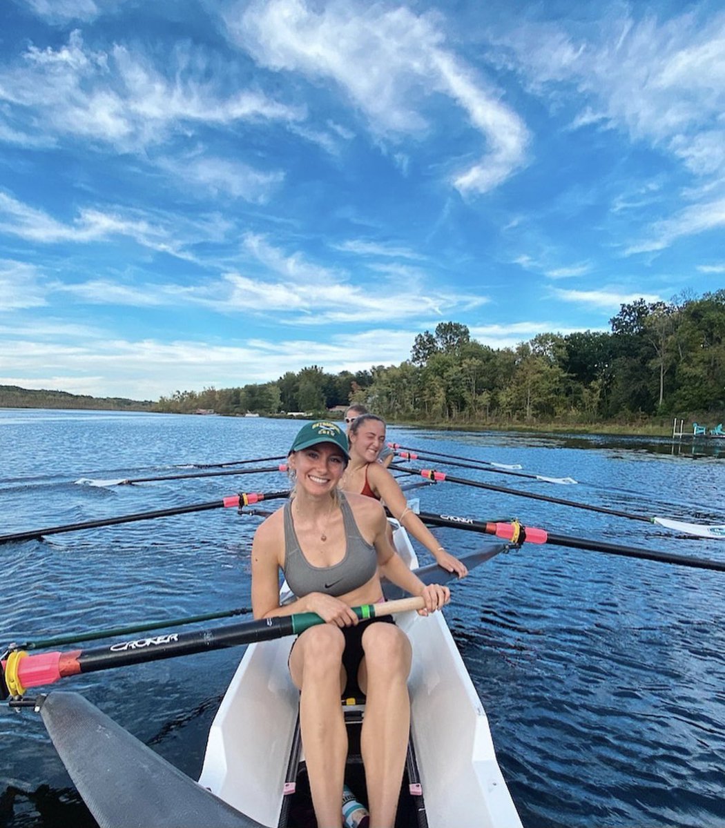 altmanso's tweet photo. Well overdue post celebrating the start of rowing practices💪💪💪 #junioryear https://t.co/7jUbMLiB71