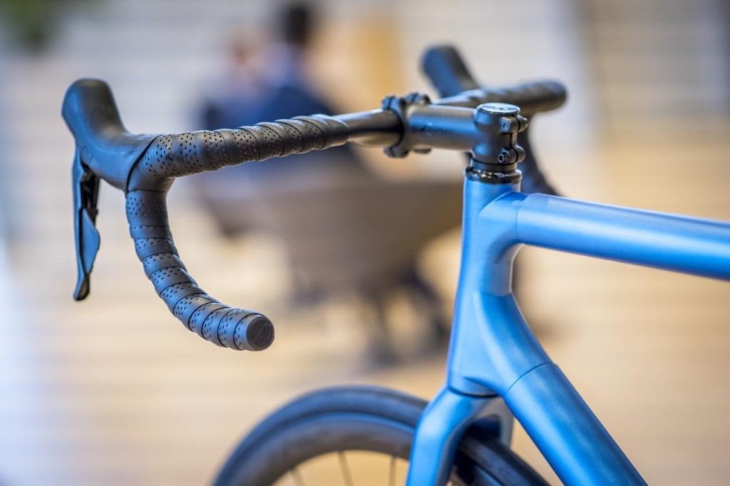 bikefitting_com's tweet photo. Great to see the first 100% Limburg test bikes from this project in the flesh at the Innovation Hub at the UCI world champs. We're proud to have been involved with this project as one of the local Limburg companies.
https://t.co/J3xUUmrnIZ https://t.co/QsNZln8rjo