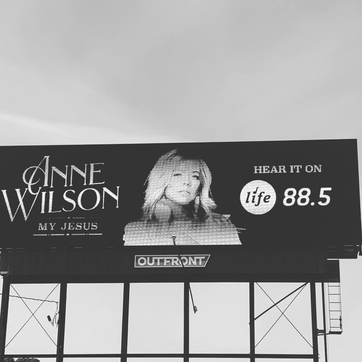 Thanks to Kenny Rodgers and @capitolcmgradio for the blessing of this billboard SB at I-35 at Mills. @annewilsonmusic your song is simply amazing!