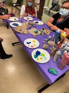 laurhell71's tweet photo. Womankind celebrates Recovery Day with an afternoon of fun, reflection and food! Recovery from addiction is possible!! #CelebrateRecovery #RecoveryMonth #StigmaNoMore @RAD2020Hamilton  @STJOESHAMILTON https://t.co/jj18pcGcGR