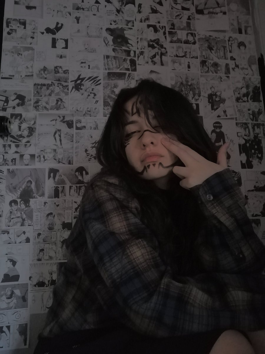 wac4moLe's tweet photo. ola, sé que las fotos ni se parecen, pero yo solo quería manifestar un cospley de bang chan como sukuna🤘🏻😭,,
bANG CHAN IF YOU SEE THIS I BEG YOU TO DO A SUKUNA COSPLEY PLEEEEASE MAN✋🏻😤

#SSD #StaySelcaDay
#Bangchan #StrayKids @Stray_Kids https://t.co/bU8Q7x4pXE