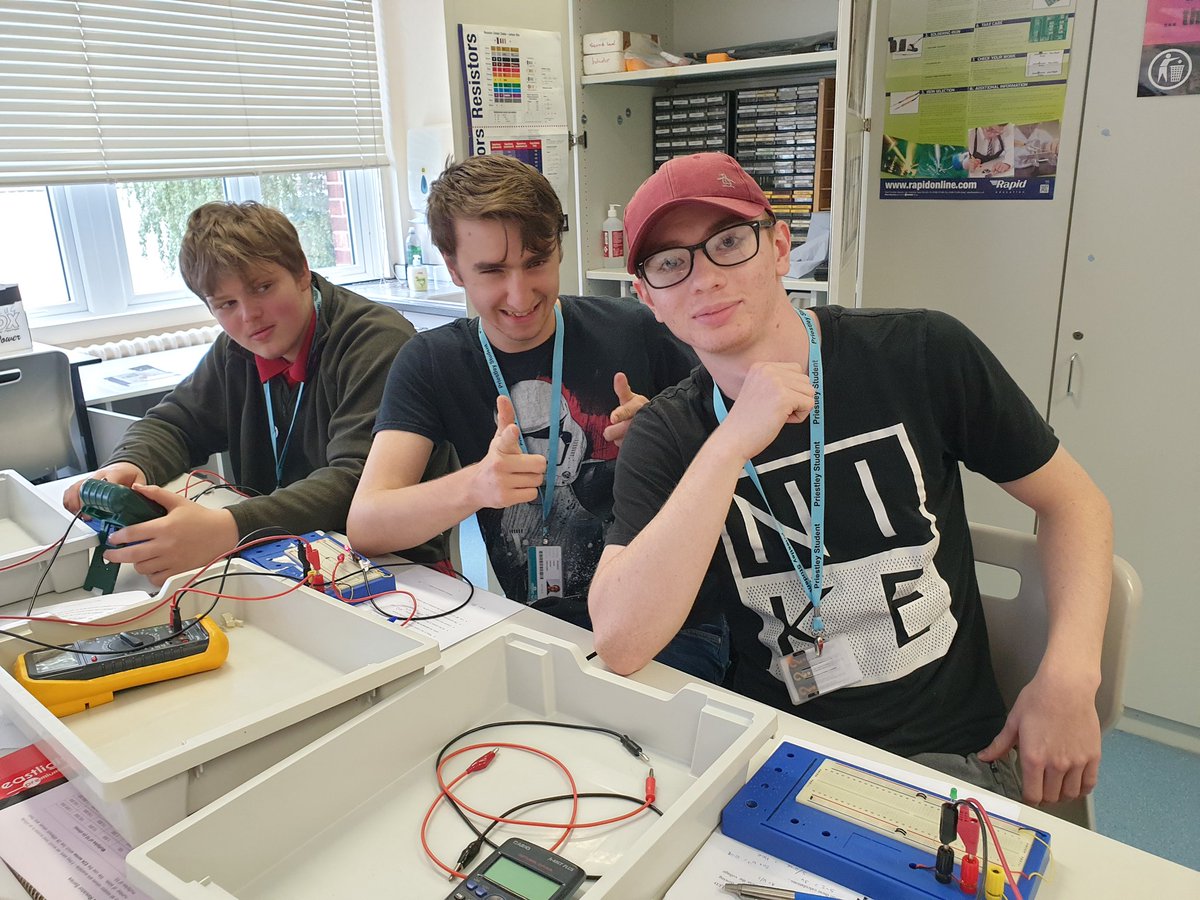 PriestleyPhys tweet media