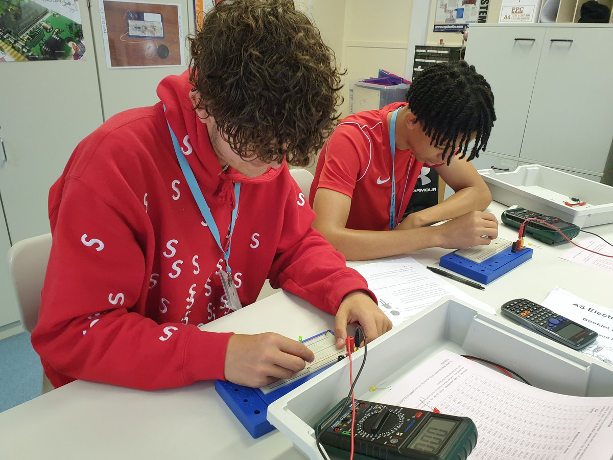 PriestleyPhys tweet media