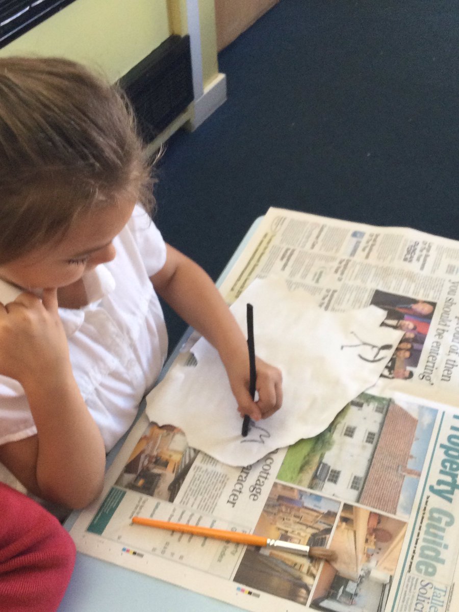 HTAClassMere's tweet photo. We are doing Stone Age cave paintings using charcoal we mAde in ecoland! #HTAArt https://t.co/Fm9EVHldw4