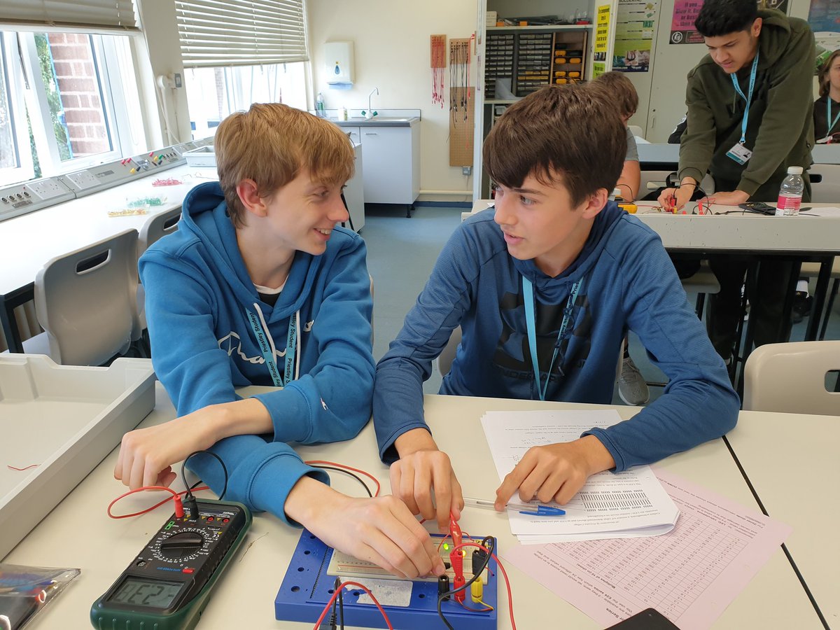 PriestleyPhys tweet media
