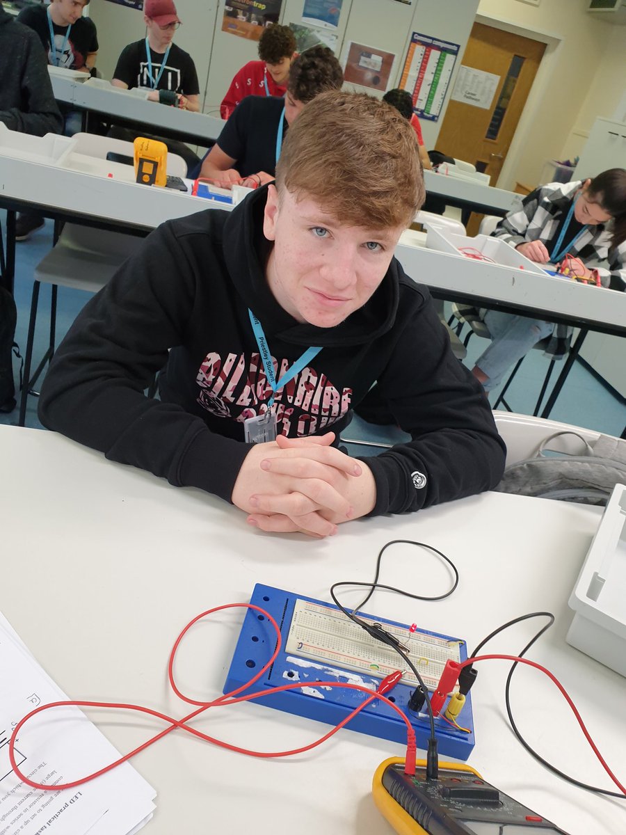 More LED lighting and voltage measuring in electronics