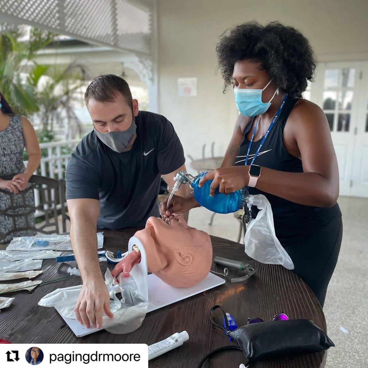 RossMedSchool's tweet photo. IG repost | pagingdrmoore
Look mom!!! I intubated my first patient!!! Thank you @emsatrusm for such a fun lab and @rossmedschool for the amazing opportunity #intubation #intubationpractice #studentdoctor #blackgirlsinhealthcare #blackwomeninmedicine 👩🏾‍⚕️
https://t.co/KYxicCGhwc https://t.co/v9zFqtsSKC