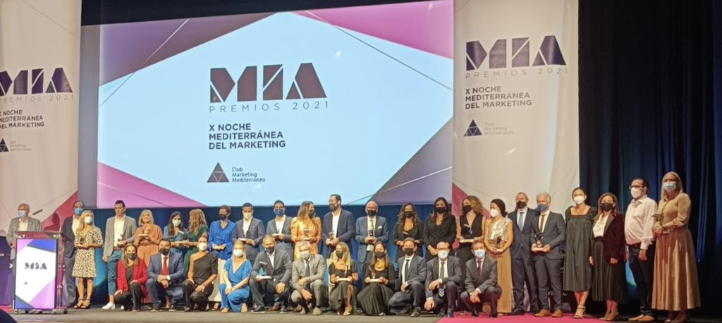 Distpublic's tweet photo. Gran noche ayer en los #PremiosMIA21 Enhorabuena a todos los premiados  y a toda la organización por hacer que disfrutásemos tanto  @clubmktmed 👏🏻👏🏻👏🏻 https://t.co/SXkSbGkioN