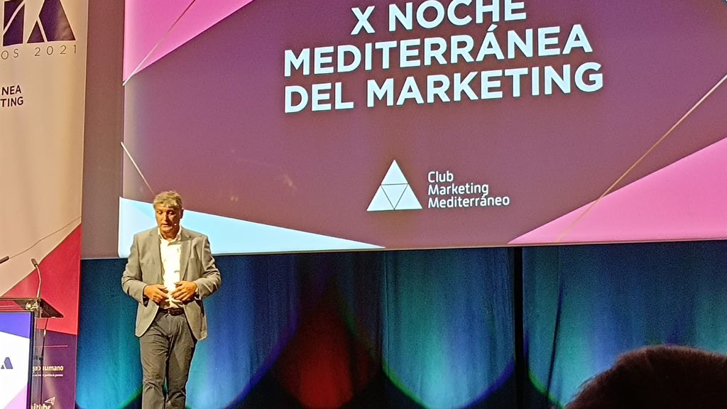 Distpublic's tweet photo. Gran noche ayer en los #PremiosMIA21 Enhorabuena a todos los premiados  y a toda la organización por hacer que disfrutásemos tanto  @clubmktmed 👏🏻👏🏻👏🏻 https://t.co/SXkSbGkioN