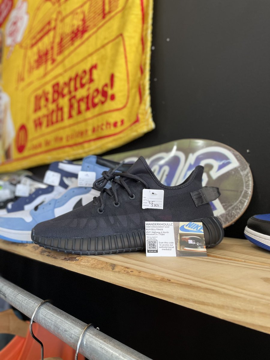 wanderxhou's tweet image. New inventory in come shop with us today we’re open 12-8pm