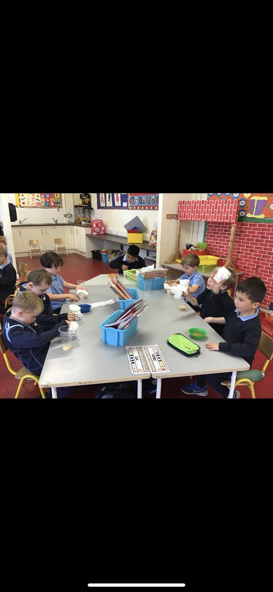 BrowneQuin's tweet photo. In Science we have been investigating different sounds. The children made shakers using rice and pasta and then compared which made the louder/softer noise @ns_quin https://t.co/tibo8w5swG