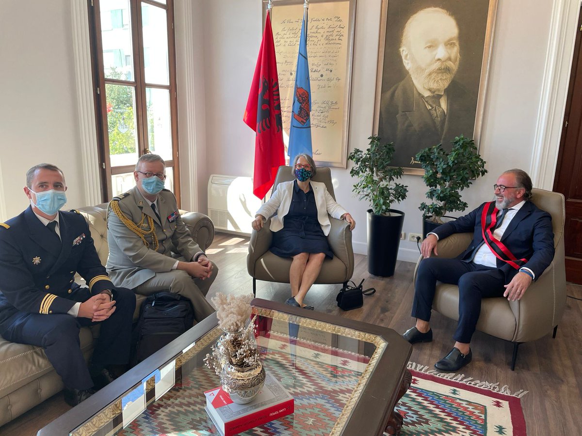 Le commandant de la Lyre décrit le travail concret des plongeurs 🇨🇵 et 🇦🇱.