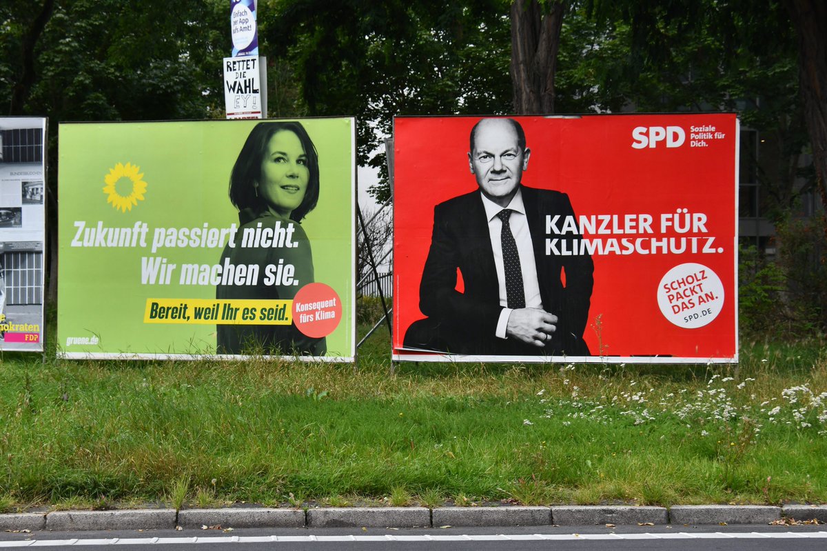 PISM (@pism_poland) on Twitter photo Przedstawiamy wykaz publikacji autorstwa <a href="/LidiaGibadlo/">Lidia Gibadło</a> z bieżącego roku, systematyzujących kwestie wyborcze w Niemczech. Warto zapoznać się przed weekendem. Bardzo polecamy!
bit.ly/3kEgVZw
#btw21 #Bundestagswahl #GermanElection2021 Przedstawiamy wykaz publikacji autorstwa <a href="/LidiaGibadlo/">Lidia Gibadło</a> z bieżącego roku, systematyzujących kwestie wyborcze w Niemczech. Warto zapoznać się przed weekendem. Bardzo polecamy!
bit.ly/3kEgVZw
#btw21 #Bundestagswahl #GermanElection2021