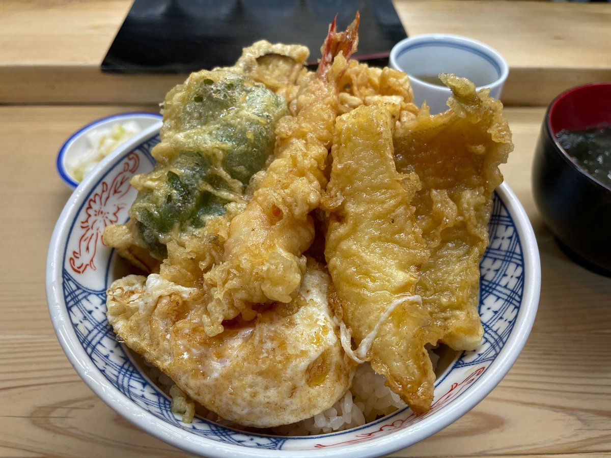 torutoga's tweet photo. 生存報告
最近食べたものたち https://t.co/44kFAk48se