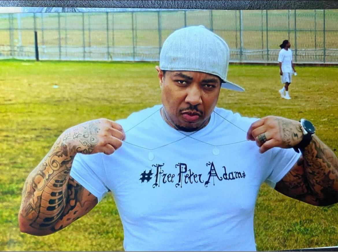 DJQUICKSILVA's tweet photo. #FreePeterAdams 🙌🏽🙌🏽 https://t.co/gAYni2IRd4