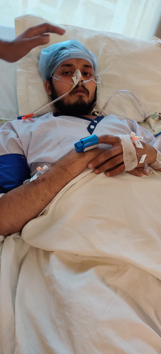 JhambHitanshu's tweet photo. @SonuSood sir please help , our friend Mukul is having swelling in pancreas since last 3 week due to dengue effects . He has to undergo surgery and his family has gone out of  pocket . Please HELP us sir SOS https://t.co/SCRPeEyKOK