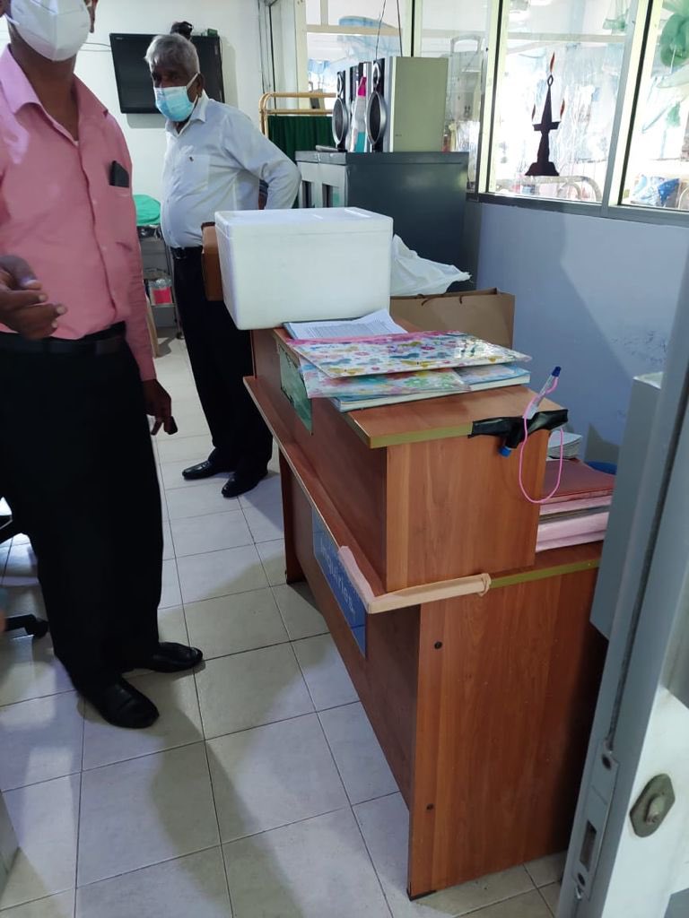 GampahaL's tweet photo. Donated LKR 500,000 worth equipment to Maharagama Apeksha Cancer Hospital Pediatric Ward.  #Lionsclubsinternational #lionsofsrilanka #lionsofgampahametro #gampaha #ChildhoodCancer #ChildhoodCancerAwareness https://t.co/hi8nPY7wfk
