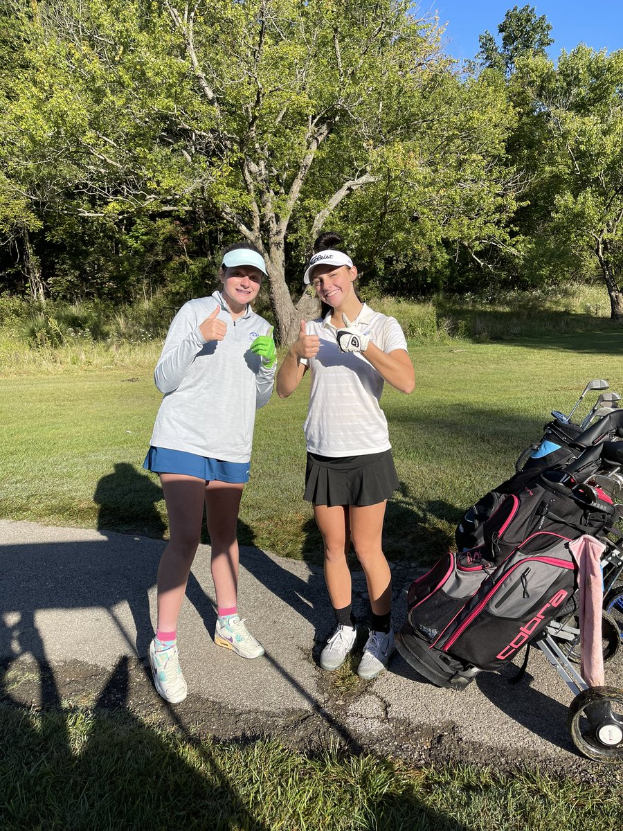 golf_dhs's tweet photo. And we’re off at the Westminster Cat Scratch Scramble. Reagan and Nina starting the day off with a par. https://t.co/ypOvgQ1J4G