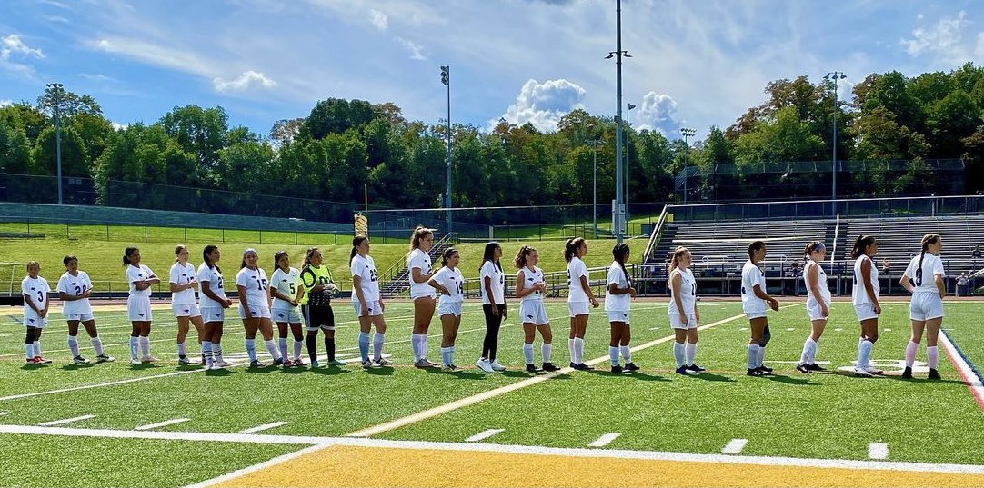 PVHSGSoccer's tweet photo. Away match at Hendrick Hudson 7pm! ⚽️🐅 @PVAthletics1 @PutnamValleyCSD https://t.co/2KXxyPSrfE