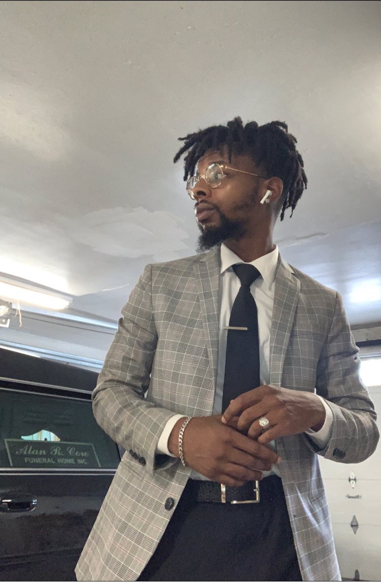 IamInFamousGC's tweet photo. Need a Retwist but #FlyFather ๐น๐ https://t.co/AWm7BCSJzA