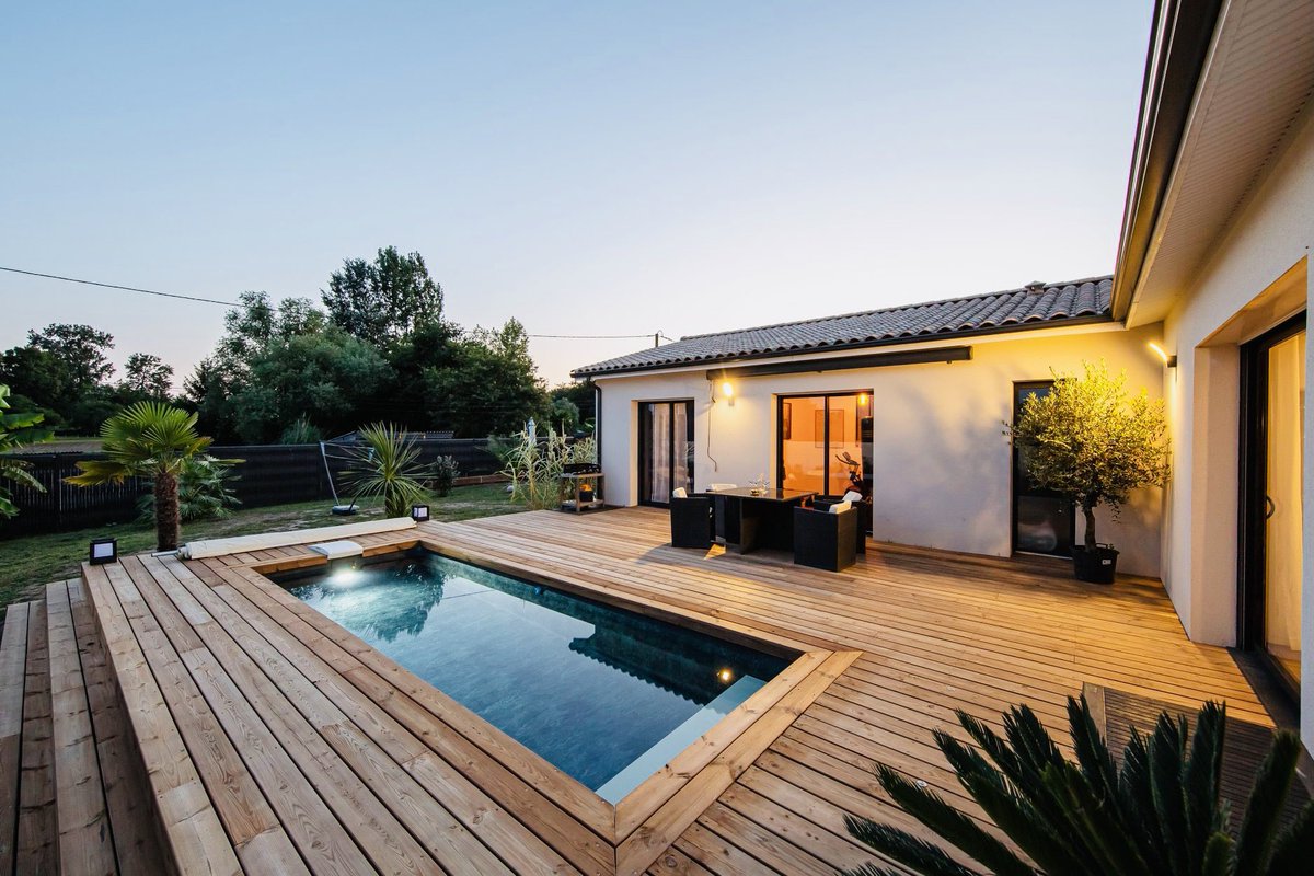 PiscinaWaterair's tweet photo. 🎵“Oh Nina, mil e uma noites de mergulhos com você” 🎶
Piscina Waterair modelo Nina, com liner ardósia 🥰
#waterair #piscinaswaterair #piscina #piscinas #pool #pools #swimmingpool #swimmingpools #nina #minipiscina https://t.co/KpUQMz5E0Y