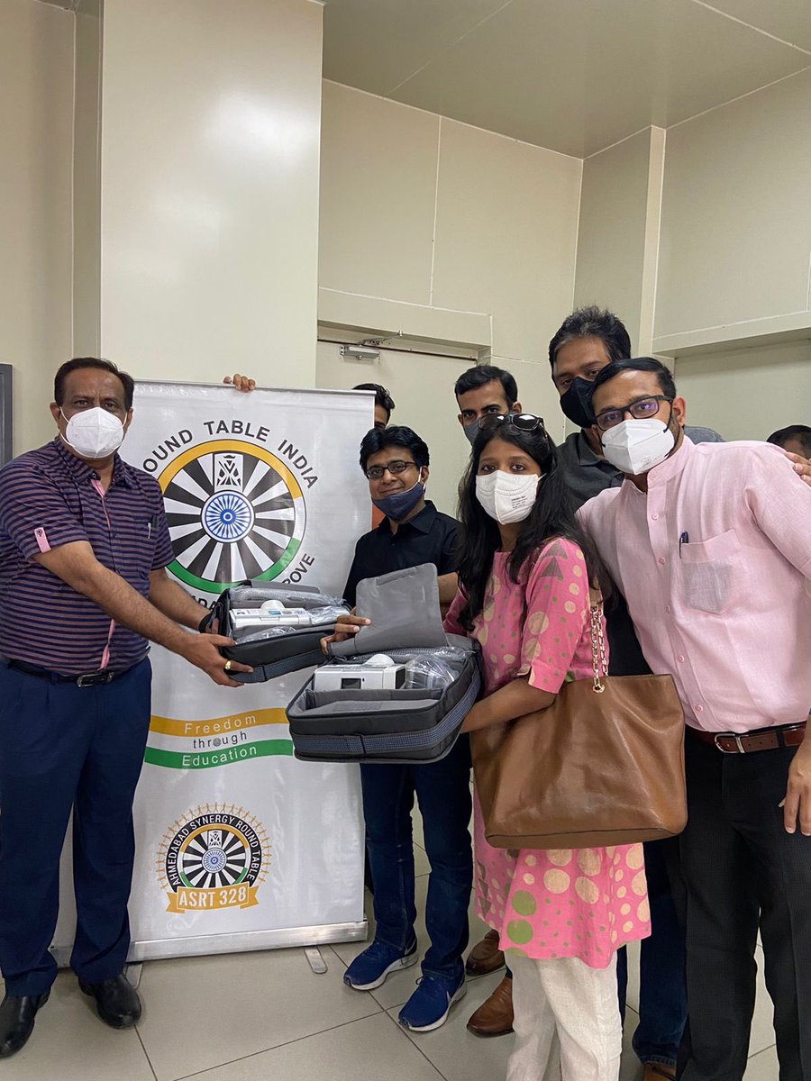 civilhospamd's tweet photo. રાઉન્ડ ટેબલ ઇન્ડિયા અને લેડીઝ સર્કલ ઇન્ડિયા તેમના ગ્રુપ દ્વારા અમદાવાદ સિનર્જી રાઉન્ડ ટેબલ 328 અને લેડીઝ સર્કલ 165 દ્વારા @civilhospamd ખાતે બોલ કોર્પોરેશન સાથે મળીને ૨ પોર્ટેબલ બાયપેપ મશીનોનું દાન કરવામાં આવ્યું. વધુ ર પોર્ટેબલ બાયપેપ મશીન આવનારા દિવસોમાં આપવામાં આવશે https://t.co/sJgjzB5pA3