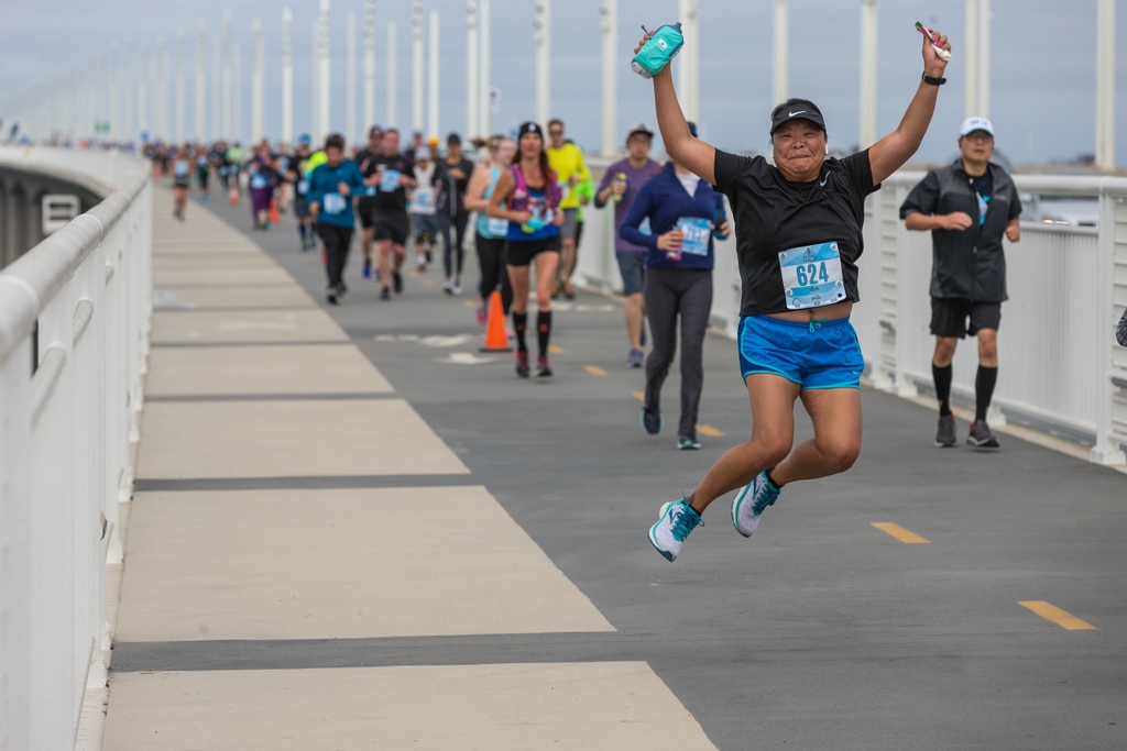 mascotsports's tweet photo. Voted the 3rd best international running event by @runnersworld in 2019, we can confidently say that The Bay Bridge Half is nothing short of spectacular! 

A huge thank you to @brooksrunning for helping make this special event possible https://t.co/UcpJjXxBnb